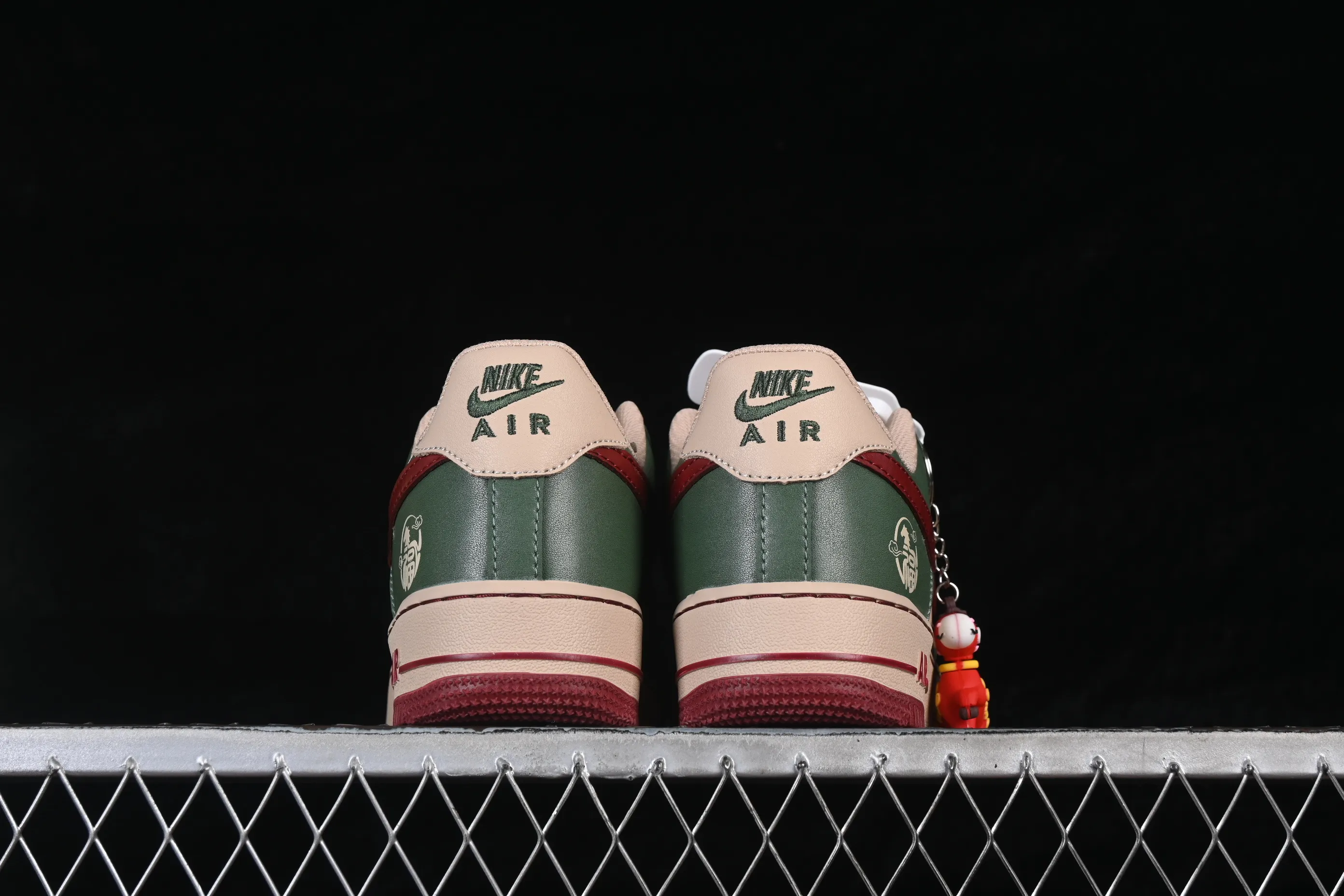 All categories Nk Air Force 1 Air Force series Nk Air Force 1 Low Air Force low top Nike Air Force 1'07 Low Year of the Horse limited edition Emerald green apricot red Air Force 1 low top casual sneakers NH0601-518